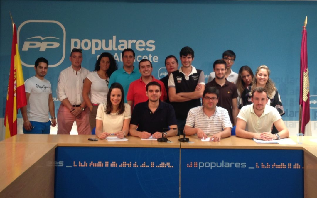 Las políticas juveniles de Cospedal han permitido a 10.773 jóvenes de la región encontrar empleo.