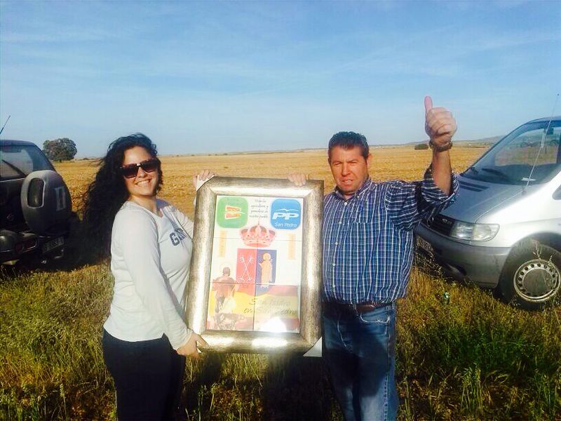 Nuevas Generaciones de San Pedro, con los agricultores y ganaderos en San Isidro.