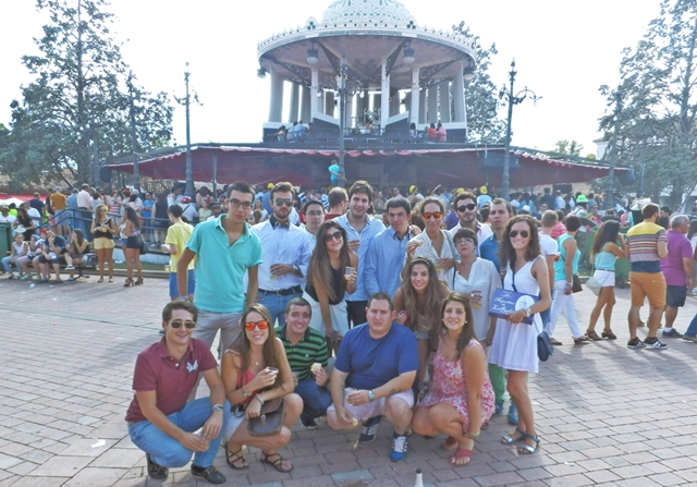 Encuentro de NNGG a nivel regional en la feria de Albacete.