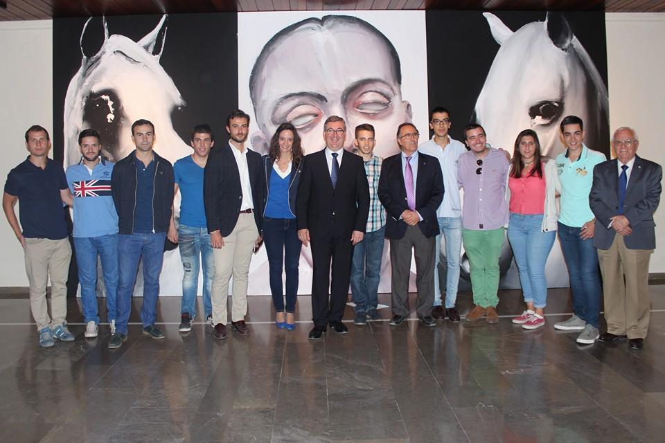 Nuevas Generaciones acompañó al Consejero de Educación, Marcial Marín, en la inauguración de la exposición “Paráfrasis».