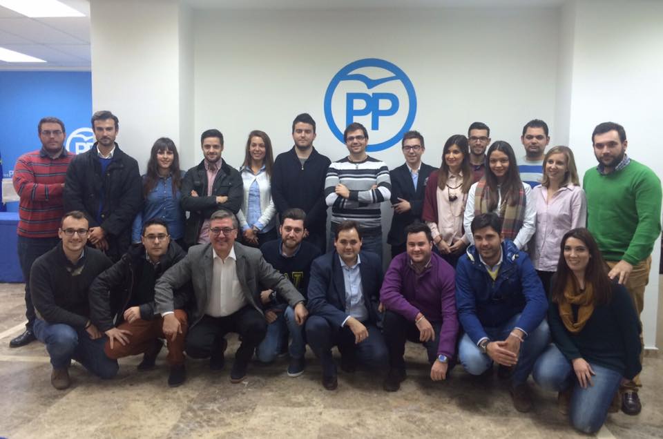 LA RUTA JOVEN DE NUEVAS GENERACIONES DEL PP/ALBACETE, VISITA A LOS JÓVENES DE ALMANSA EN SU SEDE LOCAL