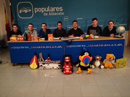 NNGG ALBACETE RECOGE MAS DE 10.000 KG DE ALIMENTOS EN LA CAMPAÑA DE POPULARES SOLIDARIOS