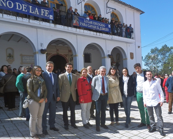 NNGG de Albacete en los Mayos a Ntra. Sra. de Cortes.