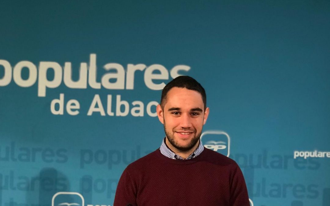 El vicesecretario de organización de NNGG Albacete, Alejandro Sánchez ha destacado el Programa de Acción por el Empleo que llevará a cabo a partir del 26 de mayo cuando el Partido Popular gobierne en la Junta de Comunidades de Castilla La Mancha.